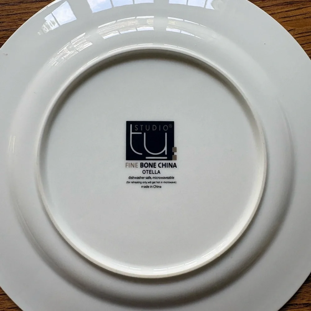 Studio Tu white beaded Fine Bone China Otella set of 6 salad plates ~8.5 inches